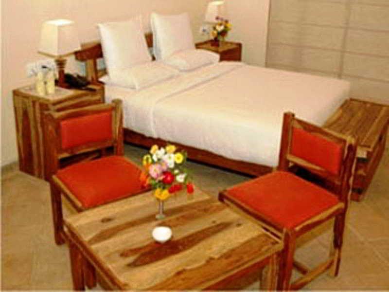 Tiger Lagoon Hotel Bandhavgarh National Park Buitenkant foto