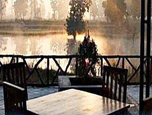 Tiger Lagoon Hotel Bandhavgarh National Park Buitenkant foto